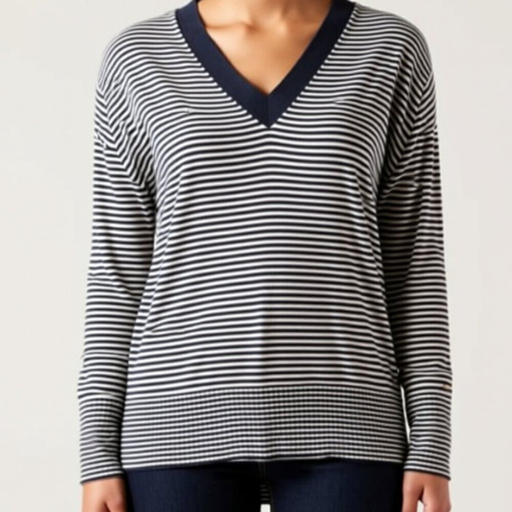 Tommy Hilfiger XL women's shirt XL/Long (L6)